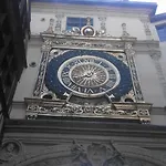 Hotel Du Palais 2*